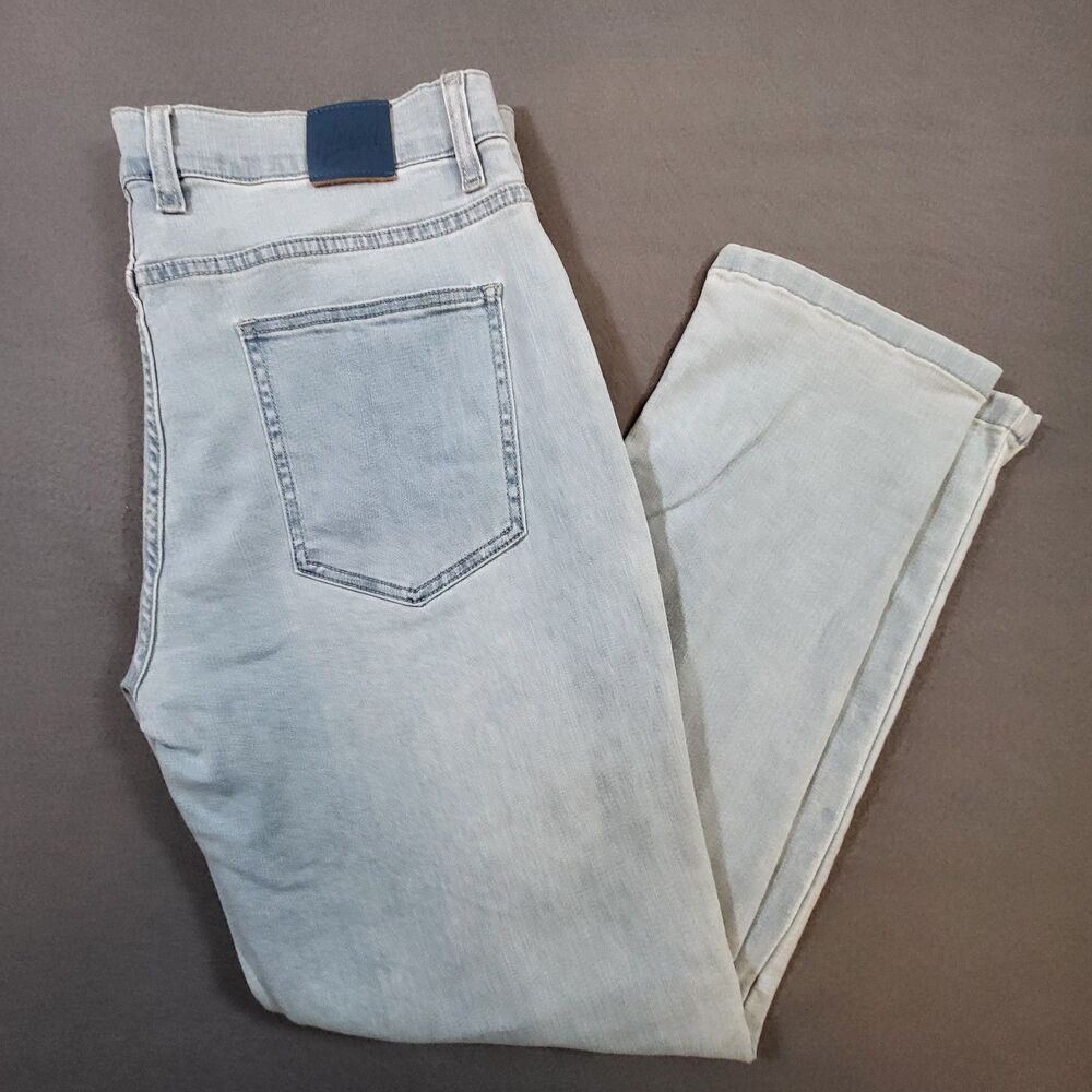 Mugsy Grands Jeans Mens 36x30 (Fits 34x29) Blue Light Wash Straight Leg Stretch